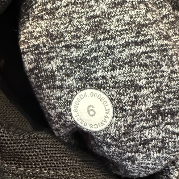 Lululemon Define Jacket Heathered Black Size 6 Excellent Condition - Picture 10 of 16
